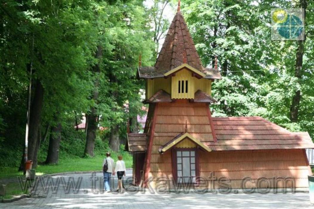 Отель Центр Трускавца تريسكافيتس المظهر الخارجي الصورة