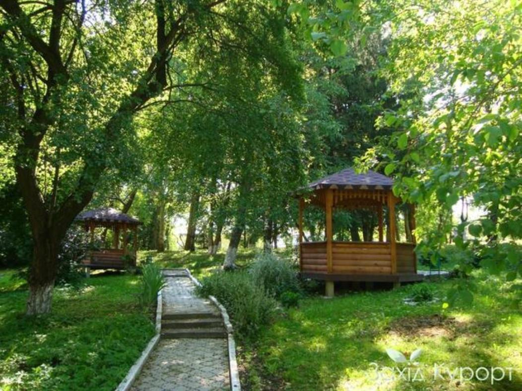 Отель Центр Трускавца تريسكافيتس المظهر الخارجي الصورة