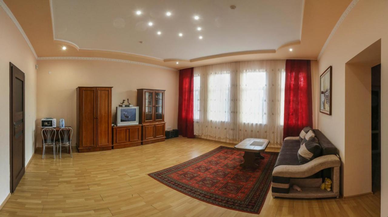 Отель Центр Трускавца تريسكافيتس المظهر الخارجي الصورة